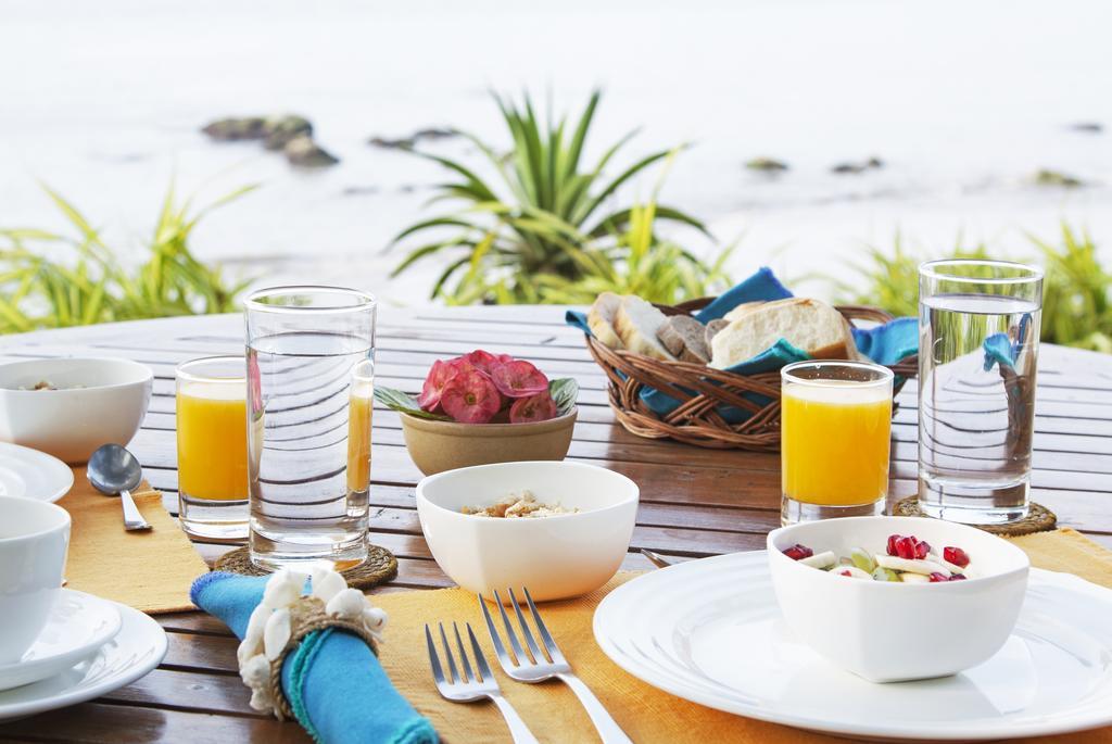 Ahilya By The Sea Hotel Nerul  Bagian luar foto